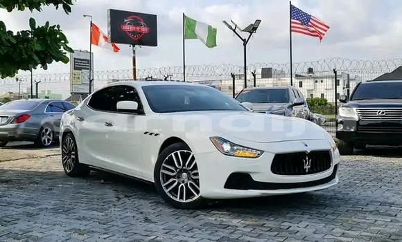Acheter Occasion Voiture Maserati Ghibli Blanc à Lagos, État de Lagos Acheter Occasion Voiture Maserati Ghibli Blanc à Lagos, État de Lagos