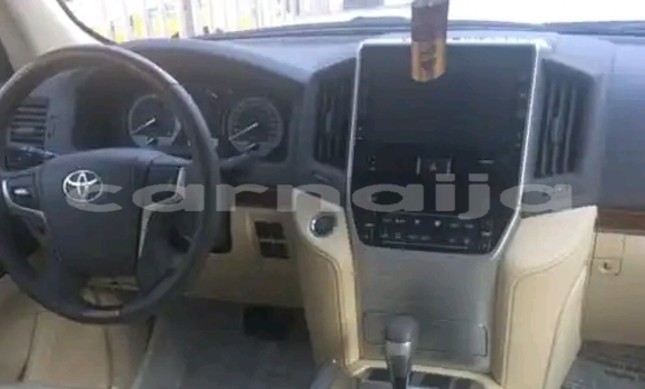 Acheter Occasion Voiture Toyota Land Cruiser Blanc à Lagos, État de Lagos Acheter Occasion Voiture Toyota Land Cruiser Blanc à Lagos, État de Lagos