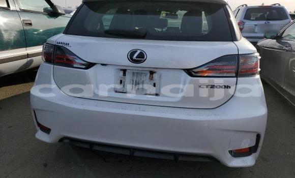 Buy New Lexus CT White Car in Badagry in Lagos State Buy New Lexus CT White Car in Badagry in Lagos State