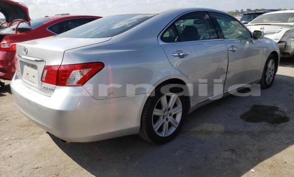 Buy New Lexus ES Silver Car in Badagry in Lagos State Buy New Lexus ES Silver Car in Badagry in Lagos State