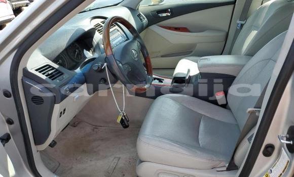 Buy New Lexus ES Silver Car in Badagry in Lagos State Buy New Lexus ES Silver Car in Badagry in Lagos State