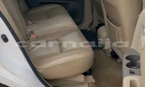 Acheter Occasion Voiture Toyota Highlander Blanc à Lagos, État de Lagos Acheter Occasion Voiture Toyota Highlander Blanc à Lagos, État de Lagos