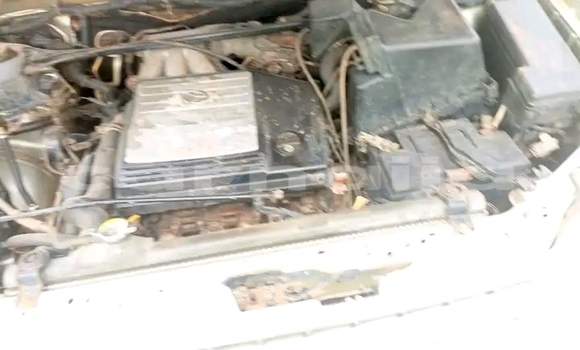 Buy Used Toyota Highlander Beige Car in Lagos in Lagos State Buy Used Toyota Highlander Beige Car in Lagos in Lagos State