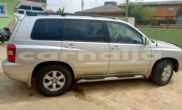 Buy Used Toyota Highlander Beige Car in Lagos in Lagos State Buy Used Toyota Highlander Beige Car in Lagos in Lagos State