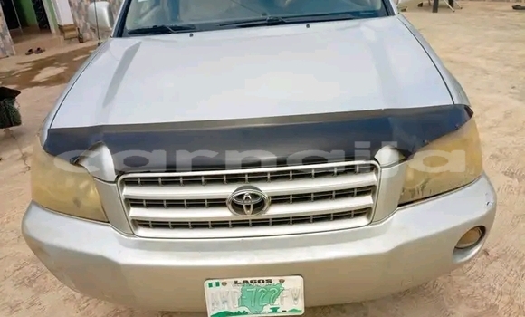 Buy Used Toyota Highlander Beige Car in Lagos in Lagos State Buy Used Toyota Highlander Beige Car in Lagos in Lagos State