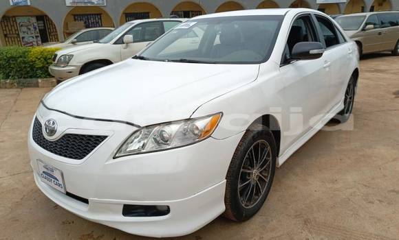 Buy Used Toyota Camry White Car in Abuja in Lagos State Buy Used Toyota Camry White Car in Abuja in Lagos State