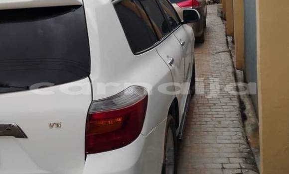Buy Used Toyota Highlander White Car in Abuja in Lagos State Buy Used Toyota Highlander White Car in Abuja in Lagos State