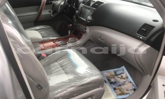 Acheter Occasion Voiture Toyota Highlander Gris à Lagos, État de Lagos Acheter Occasion Voiture Toyota Highlander Gris à Lagos, État de Lagos