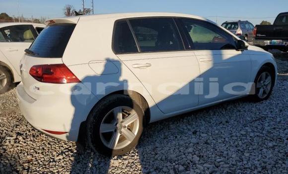 Acheter Neuf Voiture Volkswagen Golf Sportsvan Blanc à Badagry, État de Lagos Acheter Neuf Voiture Volkswagen Golf Sportsvan Blanc à Badagry, État de Lagos