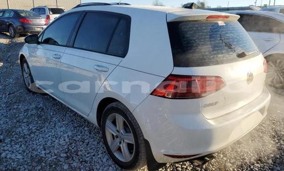 Acheter Neuf Voiture Volkswagen Golf Sportsvan Blanc à Badagry, État de Lagos Acheter Neuf Voiture Volkswagen Golf Sportsvan Blanc à Badagry, État de Lagos
