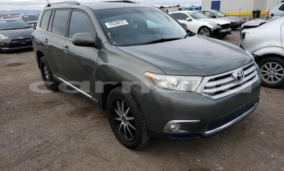 Buy New Toyota Highlander Silver Car in Badagry in Lagos State