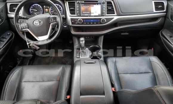 Buy New Toyota Highlander White Car in Badagry in Lagos State Buy New Toyota Highlander White Car in Badagry in Lagos State