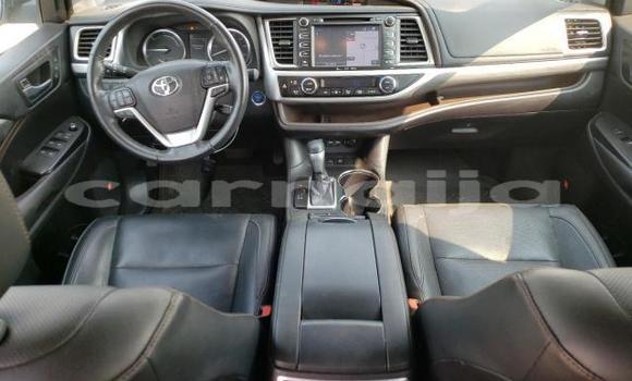 Buy New Toyota Highlander Silver Car in Badagry in Lagos State Buy New Toyota Highlander Silver Car in Badagry in Lagos State