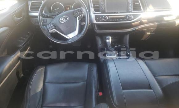 Buy New Toyota Highlander White Car in Badagry in Lagos State Buy New Toyota Highlander White Car in Badagry in Lagos State