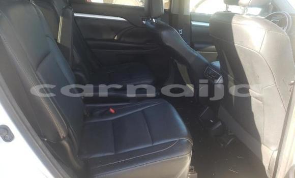 Buy New Toyota Highlander White Car in Badagry in Lagos State Buy New Toyota Highlander White Car in Badagry in Lagos State