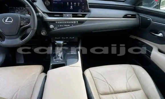Acheter Occasion Voiture Lexus ES Blanc à Lagos, État de Lagos Acheter Occasion Voiture Lexus ES Blanc à Lagos, État de Lagos