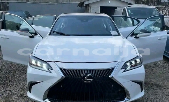 Acheter Occasion Voiture Lexus ES Blanc à Lagos, État de Lagos Acheter Occasion Voiture Lexus ES Blanc à Lagos, État de Lagos