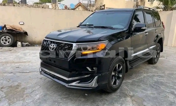 Acheter Occasion Voiture Toyota Prado Noir à Lagos, État de Lagos Acheter Occasion Voiture Toyota Prado Noir à Lagos, État de Lagos