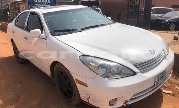 Buy Used Lexus ES White Car in Lagos in Lagos State