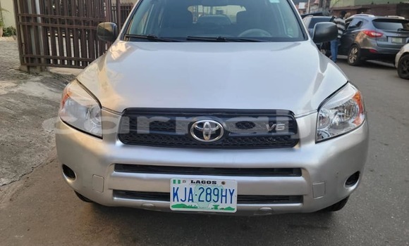 Buy Used Toyota RAV4 Green Car in Lagos in Lagos State