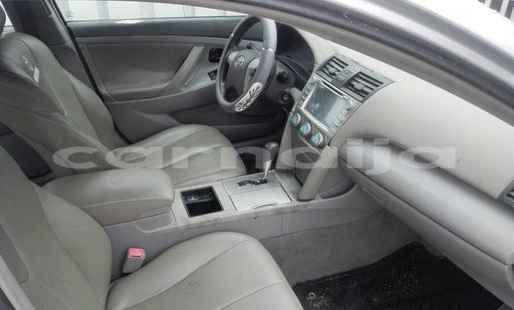Acheter Occasion Voiture Toyota Camry Blanc à Ita–Ogbolu, État d'Ondo Acheter Occasion Voiture Toyota Camry Blanc à Ita–Ogbolu, État d'Ondo