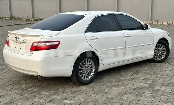 Acheter Occasion Voiture Toyota Camry Blanc à Abuja, État de Lagos Acheter Occasion Voiture Toyota Camry Blanc à Abuja, État de Lagos