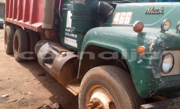 Buy Used Ford AEV AMBULANCE Blue Truck in Abuja in Lagos State Buy Used Ford AEV AMBULANCE Blue Truck in Abuja in Lagos State