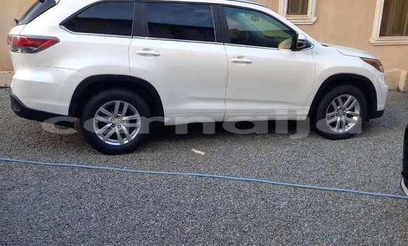 Acheter Occasion Voiture Toyota Highlander Blanc à Abuja, État de Lagos
