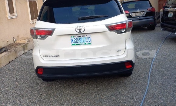Acheter Occasion Voiture Toyota Highlander Blanc à Abuja, État de Lagos Acheter Occasion Voiture Toyota Highlander Blanc à Abuja, État de Lagos