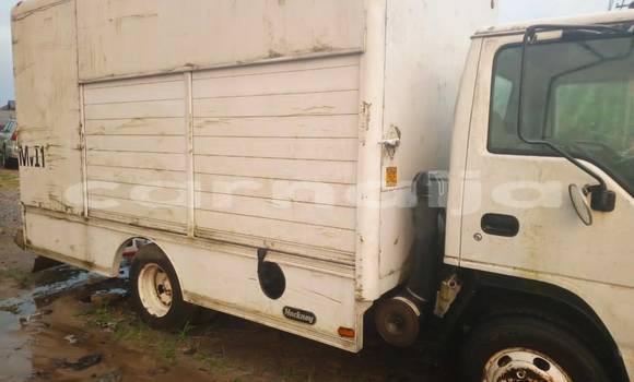 Acheter Occasion Voiture Isuzu Bellett Blanc à Abuja, État de Lagos Acheter Occasion Voiture Isuzu Bellett Blanc à Abuja, État de Lagos