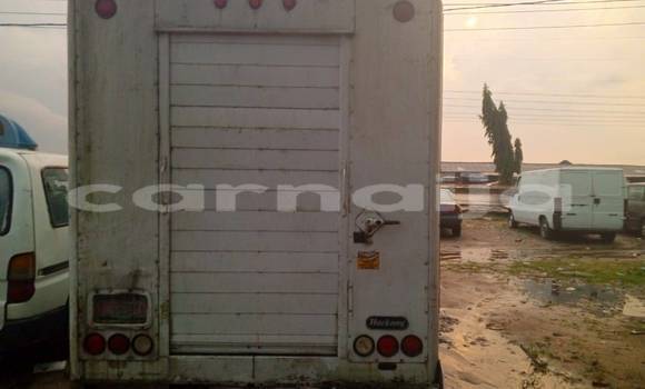 Acheter Occasion Voiture Isuzu Bellett Blanc à Abuja, État de Lagos Acheter Occasion Voiture Isuzu Bellett Blanc à Abuja, État de Lagos