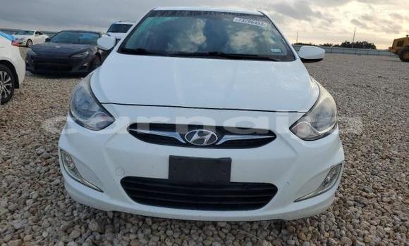 Acheter Neuf Voiture Hyundai Accent Blanc à Lagos, État de Lagos Acheter Neuf Voiture Hyundai Accent Blanc à Lagos, État de Lagos