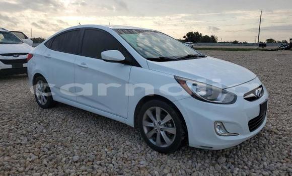 Acheter Neuf Voiture Hyundai Accent Blanc à Lagos, État de Lagos Acheter Neuf Voiture Hyundai Accent Blanc à Lagos, État de Lagos