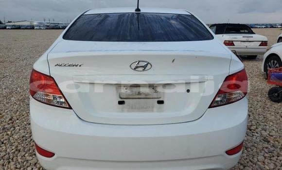 Acheter Neuf Voiture Hyundai Accent Blanc à Lagos, État de Lagos Acheter Neuf Voiture Hyundai Accent Blanc à Lagos, État de Lagos