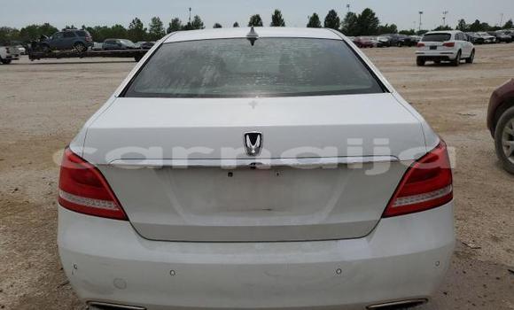 Acheter Neuf Voiture Hyundai Equus Blanc à Lagos, État de Lagos Acheter Neuf Voiture Hyundai Equus Blanc à Lagos, État de Lagos