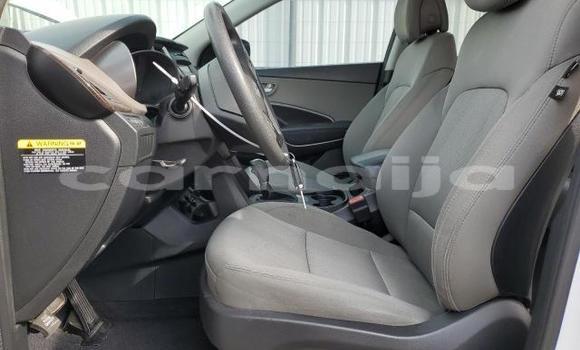 Acheter Neuf Voiture Hyundai Santa Fe Blanc à Lagos, État de Lagos Acheter Neuf Voiture Hyundai Santa Fe Blanc à Lagos, État de Lagos