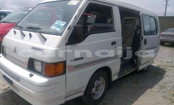 Acheter Neuf Voiture Mitsubishi L300 Blanc à Badagry, État de Lagos Acheter Neuf Voiture Mitsubishi L300 Blanc à Badagry, État de Lagos