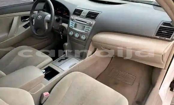 Buy Used Toyota Camry White Car in Abak in Akwa Ibom State Buy Used Toyota Camry White Car in Abak in Akwa Ibom State