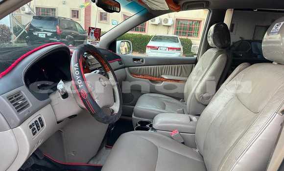 Acheter Occasion Voiture Toyota Sienna Blanc à Abuja, État de Lagos Acheter Occasion Voiture Toyota Sienna Blanc à Abuja, État de Lagos