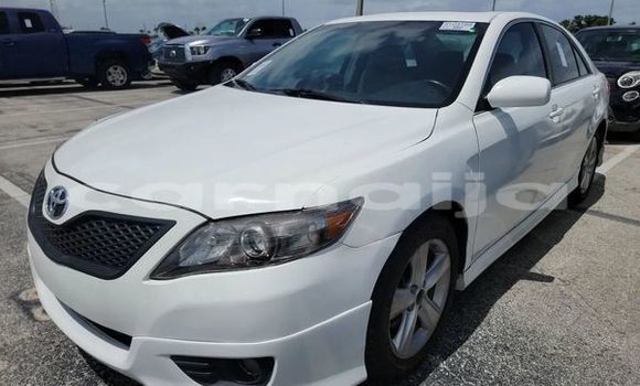 Acheter Occasion Voiture Toyota Camry Blanc à Abuja, État de Lagos Acheter Occasion Voiture Toyota Camry Blanc à Abuja, État de Lagos