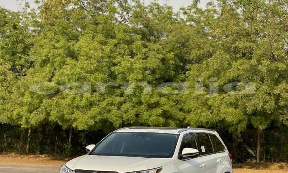 Acheter Occasion Voiture Toyota Highlander Blanc à Abuja, État de Lagos