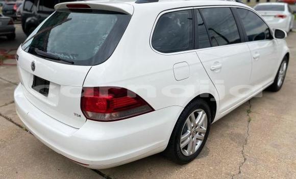 Acheter Import Voiture Volkswagen Jetta Blanc à Lagos, État de Lagos Acheter Import Voiture Volkswagen Jetta Blanc à Lagos, État de Lagos