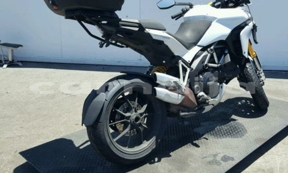 Acheter Import Moto Ducati GT Blanc à Daura, Katsina Acheter Import Moto Ducati GT Blanc à Daura, Katsina