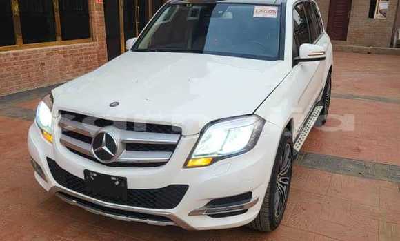 Buy Used Mercedes-Benz GLK–Class White Car in Abak in Akwa Ibom State Buy Used Mercedes-Benz GLK–Class White Car in Abak in Akwa Ibom State