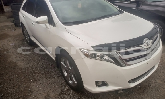 Acheter Import Voiture Toyota Venza Blanc à Port Harcourt, Rivers State