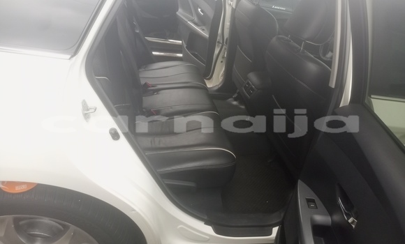 Acheter Import Voiture Toyota Venza Blanc à Port Harcourt, Rivers State Acheter Import Voiture Toyota Venza Blanc à Port Harcourt, Rivers State