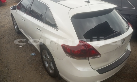 Acheter Import Voiture Toyota Venza Blanc à Port Harcourt, Rivers State Acheter Import Voiture Toyota Venza Blanc à Port Harcourt, Rivers State