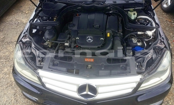 Acheter Import Voiture Mercedes-Benz 250 Noir à Port Harcourt, Rivers State Acheter Import Voiture Mercedes-Benz 250 Noir à Port Harcourt, Rivers State