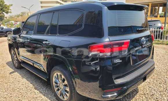 Acheter Occasion Voiture Toyota Land Cruiser Noir à Une chauve–souris, État d'Akwa Ibom Acheter Occasion Voiture Toyota Land Cruiser Noir à Une chauve–souris, État d'Akwa Ibom