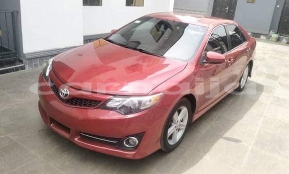 Acheter Occasion Voiture Toyota Camry Rouge à Abuja, État de Lagos